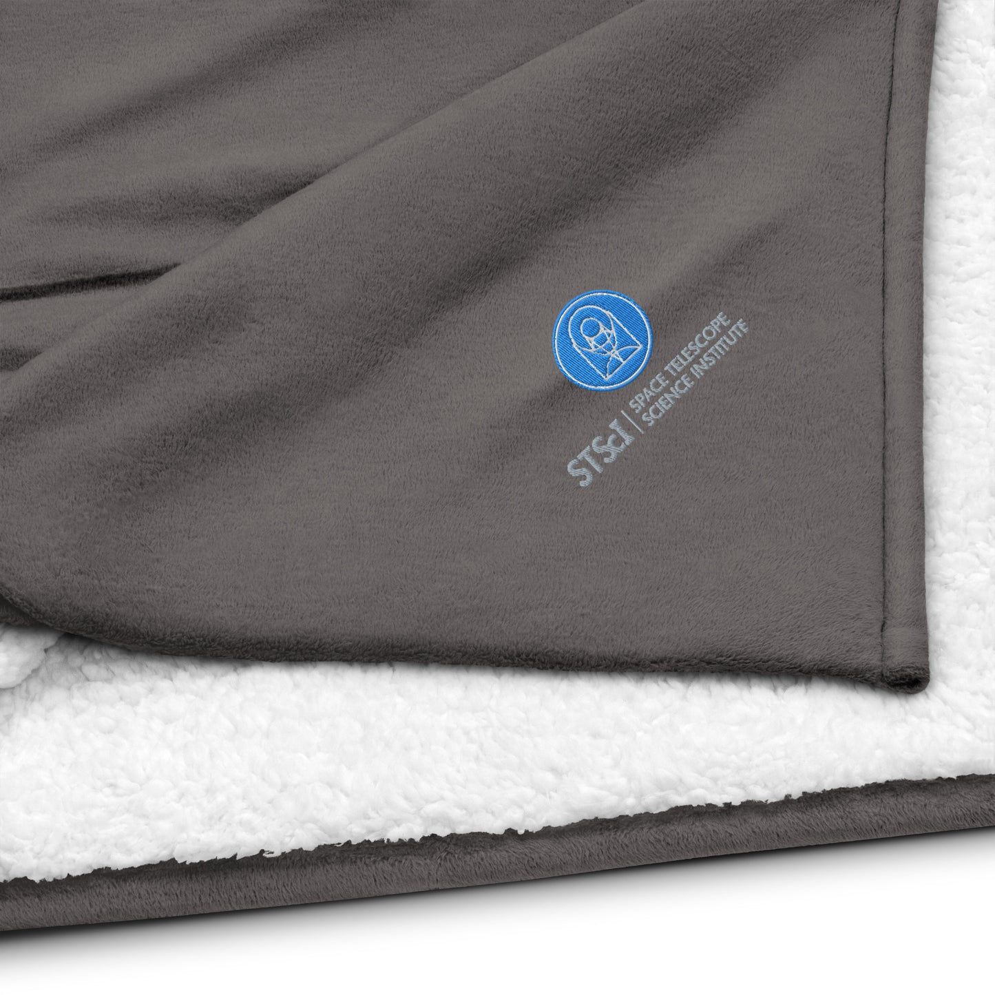 STScI Premium sherpa blanket